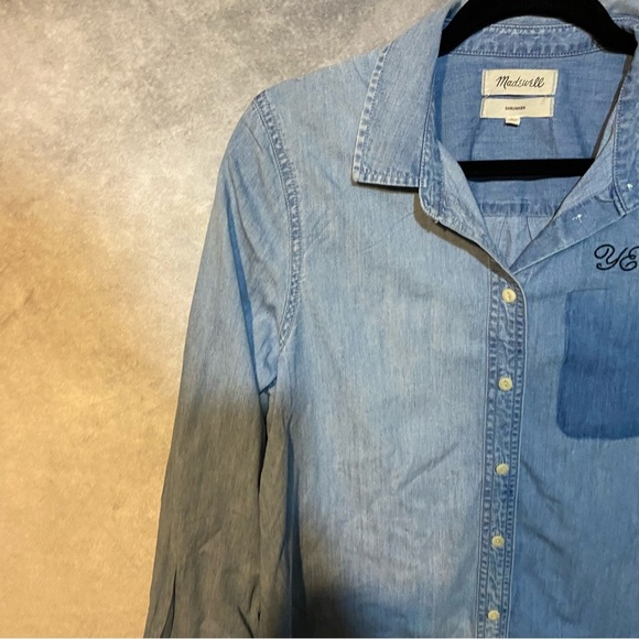 Madewell Denim Button Up Shrunken Ex Boyfriend Shirt Sz Large Monogrammed - Picture 10 of 10